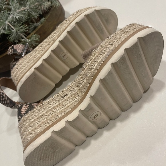 Women’s Jean Snake Print Espadrille Wedges - Picture 4 of 6